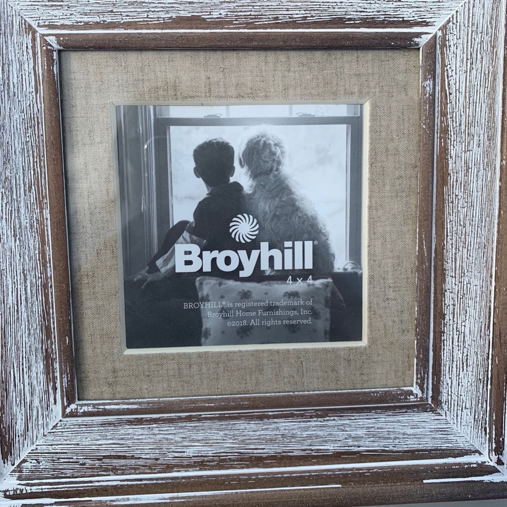 !!!NEW!!! Brand new picture frame! NWOT